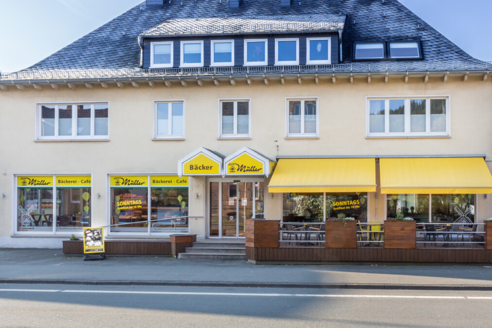 Bäcker Müller, Filiale in Bad-Laasphe, Bahnhofstraße, Außen-Ansicht